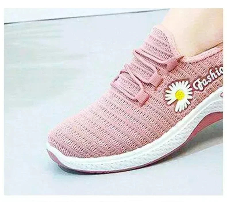 Women's Sneakers 2025 New Spring and Summer Fashion Versatile Soft Sole Lightweight Casual Running Shoes for Children