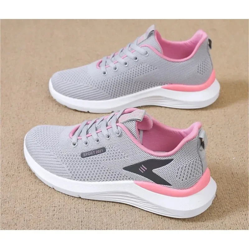 Women's Sneakers 2025 New Spring and Summer Fashion Versatile Soft Sole Lightweight Casual Running Shoes for Children