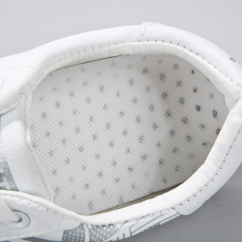 Men's Sneakers White Casual Shoes Lightweight Breathable Flats Fashion Lace-up Vulcanized Shoes Non Slip Outdoor Men Shoes Tenis