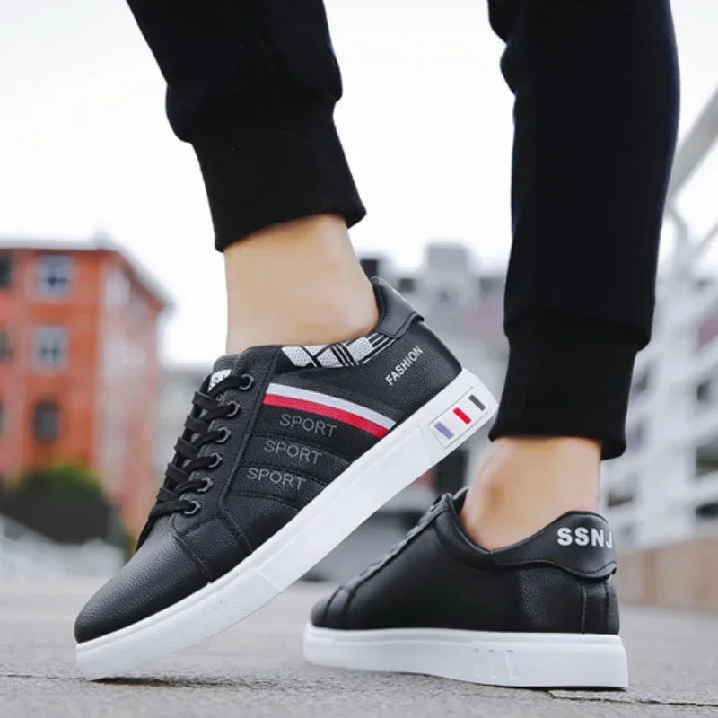 Men's Sneakers White Casual Shoes Lightweight Breathable Flats Fashion Lace-up Vulcanized Shoes Non Slip Outdoor Men Shoes Tenis