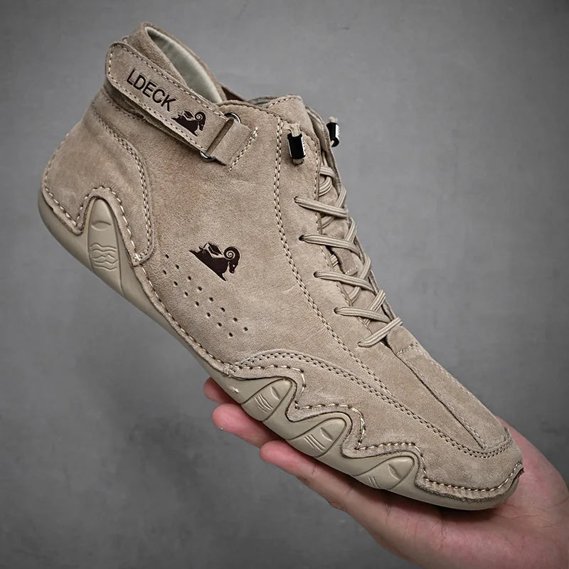 Men Sneakers 2022 New In Casual Shoes Male High Top Sneakers Winter Warm Designer Fashion Loafers Lace Up Shoes Men Ankle Boots